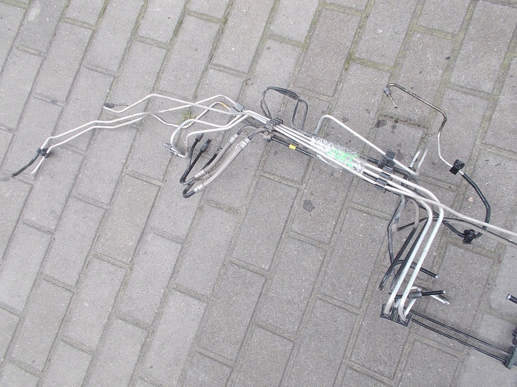 фото №1, Renault zoe трубки дроти гальмівні комплект