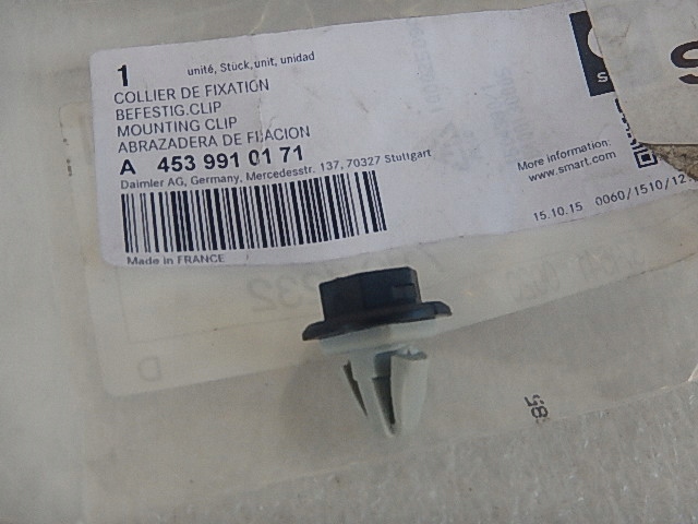 фото №1, Smart fortwo ii кліпса відбійник капот a4539910171