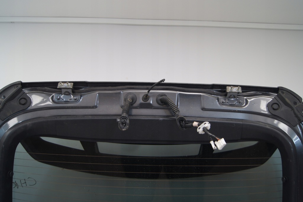 фото №8, Крышка багажника багажника крышка toyota c-hr 1.8 hybrid 17r