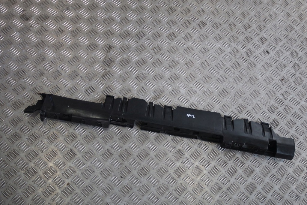 фото №1, Левый направляющая porsche 992 накладки порога 992863479a