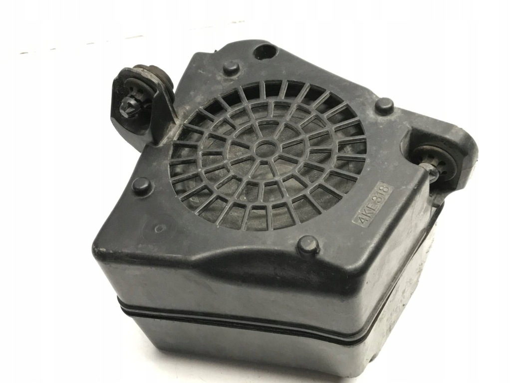 Audi e-tron 2023 с задний гаситель задний / конечный / выхлоп Недорого