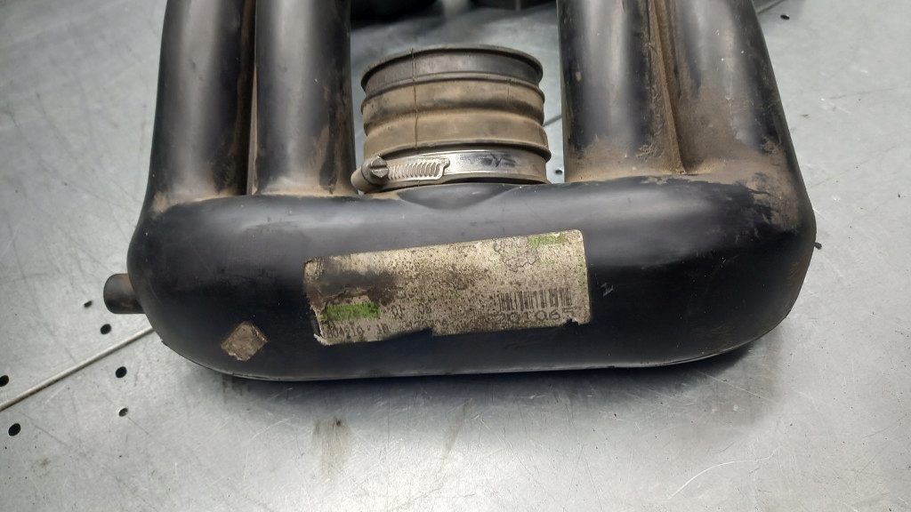 Коллектор впускной  mercedes benz c-klasa w202 97r 6041400401 Недорого