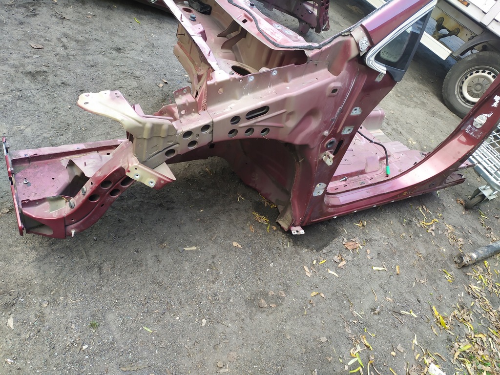 фото №1, Четверть лонжерон левая порог pacifica