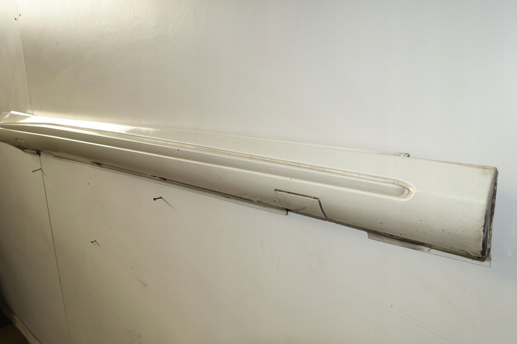 фото №6, Mercedes w176 накладки порогові пороги 650 молдинг поріг amg права 1766980051