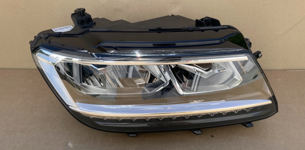 фото №1, Лампа vw tiguan 2016-2021 r 5nb941036d full led комплектна ideał права