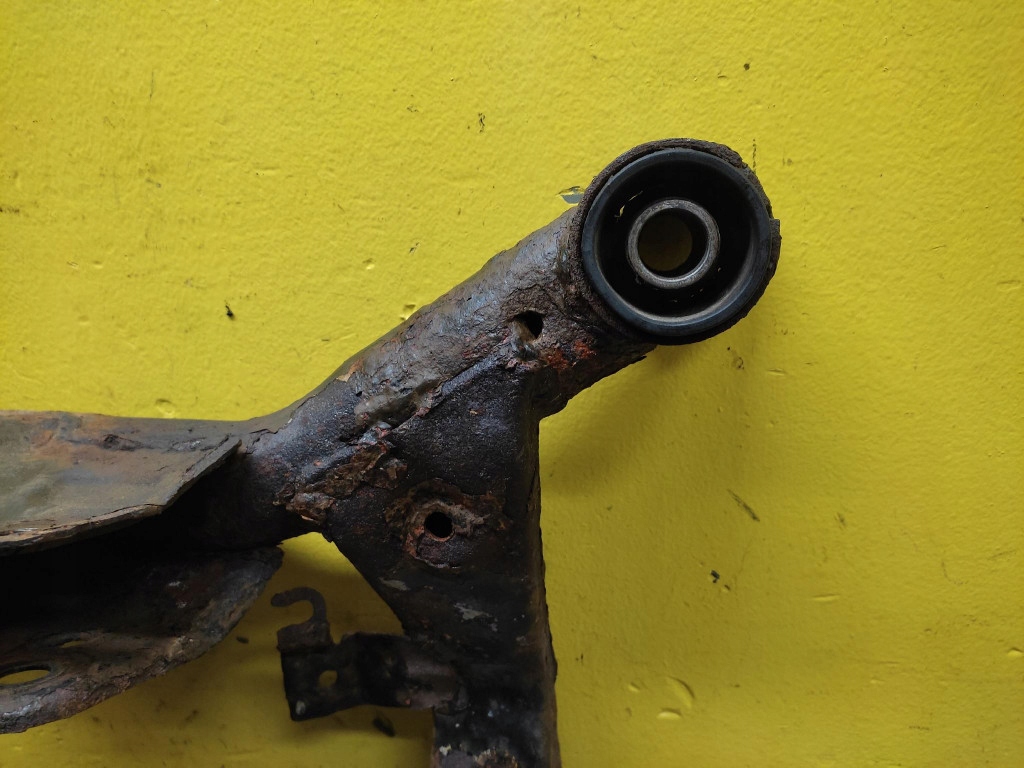 фото №11, Nissan x-trail t30 2.0 підрамник підрамник підрамник задня