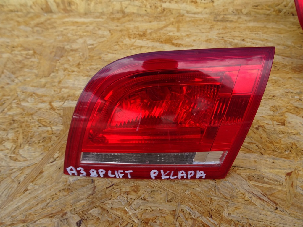 фото №1, Audi a3 8p lift лампа w кришка права