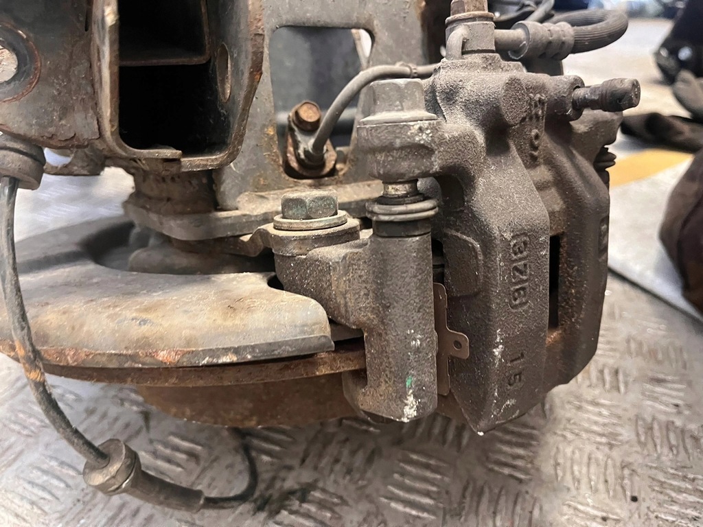 фото №12, Поворотный кулак рычаг правый задняя renault koleos i 4x4