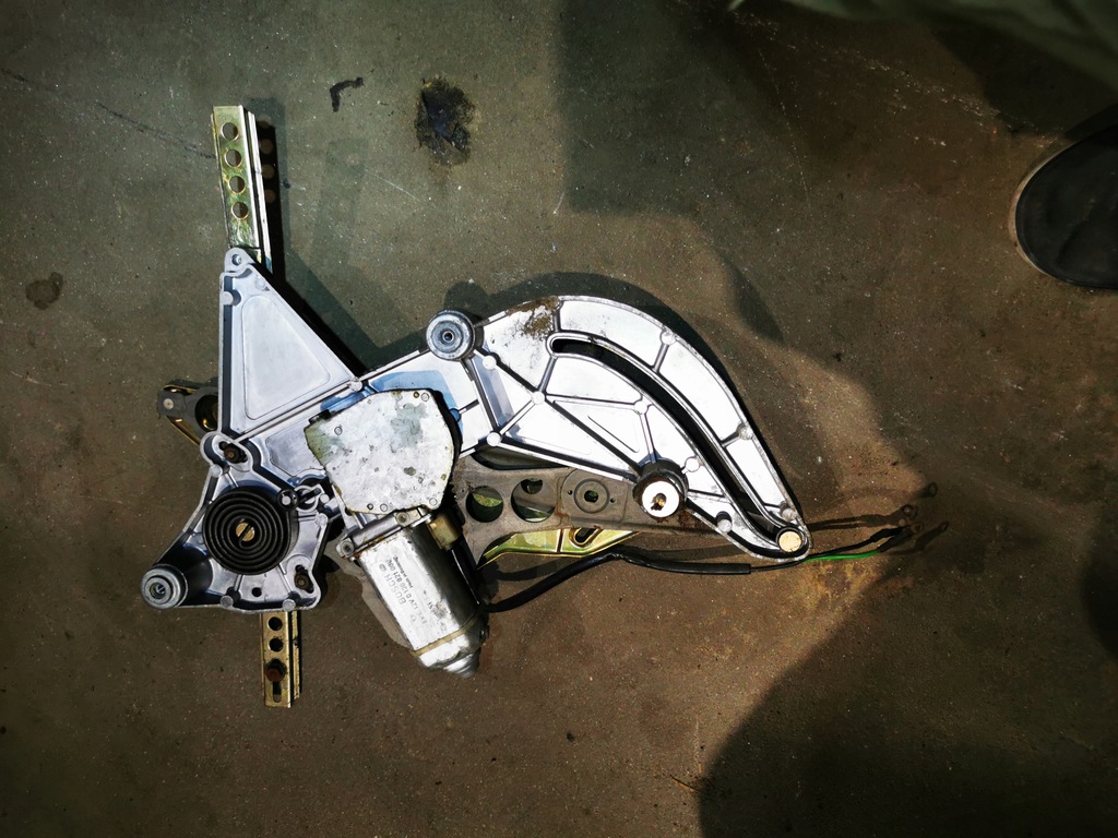 фото №5, Механізм підйомник двигун скло задня mercedes w126 126 sec coupe 560sec