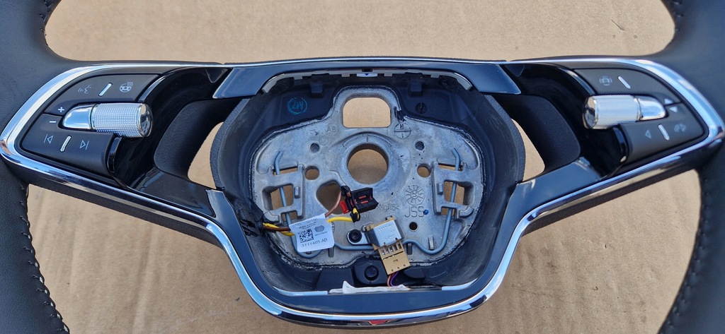 фото №5, Воздуховод skoda scala octavia kamiq 5e3419093ak кожа подогрев ideał