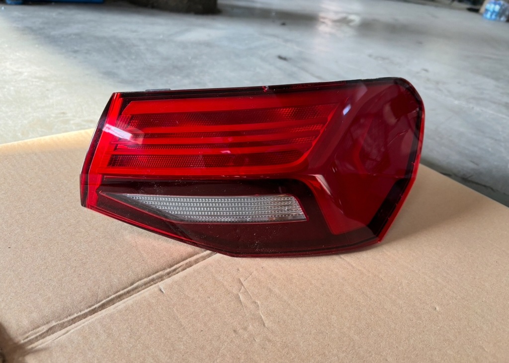 фото №1, Audi a3 8y лампа права задня задня led 8y0945070