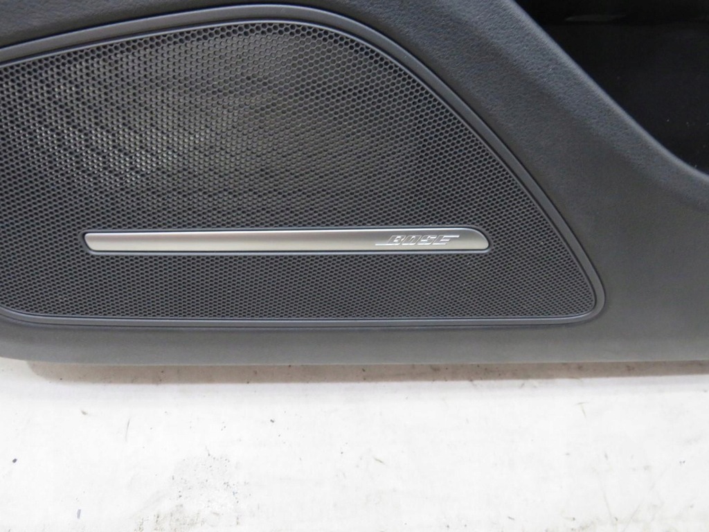 фото №5, Обшивка обивка дверь правый перед audi a8 d4