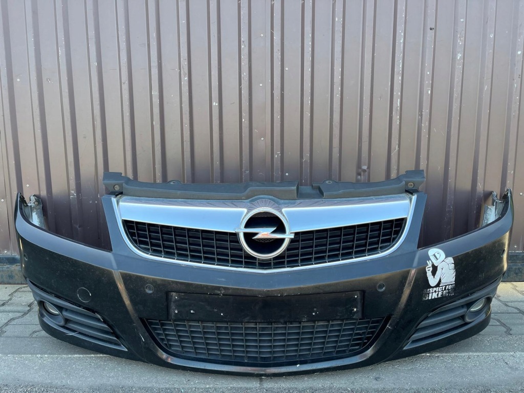 Opel vectra c signum lift 05-08r бампер перед передний kompl pdc 13182889 Оригинал