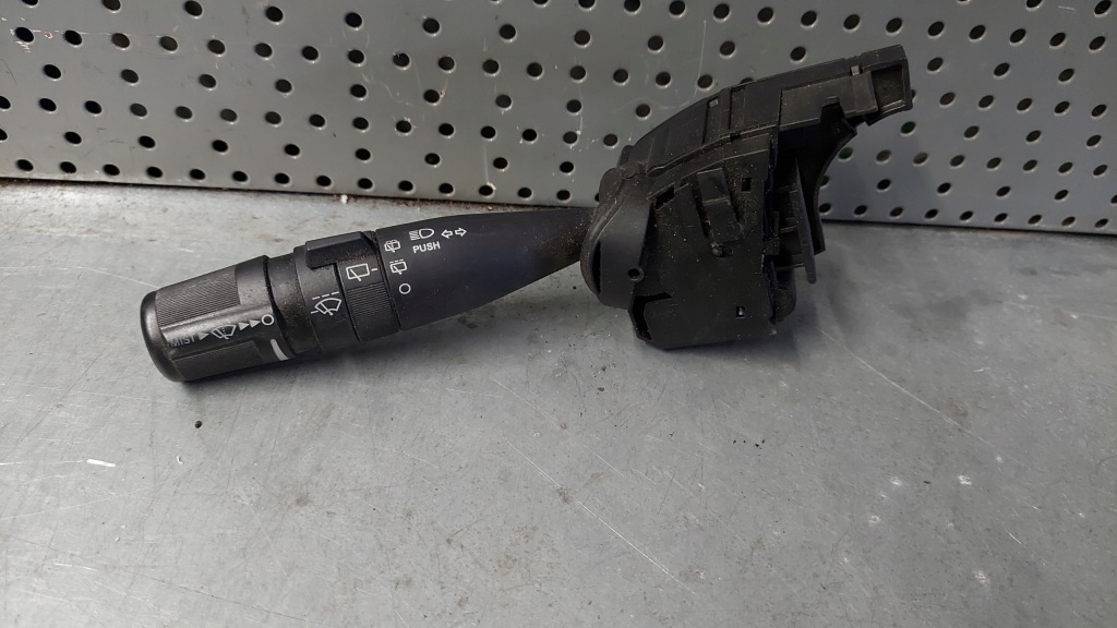 фото №1, Journey freemont 11-20r перемикач повороту