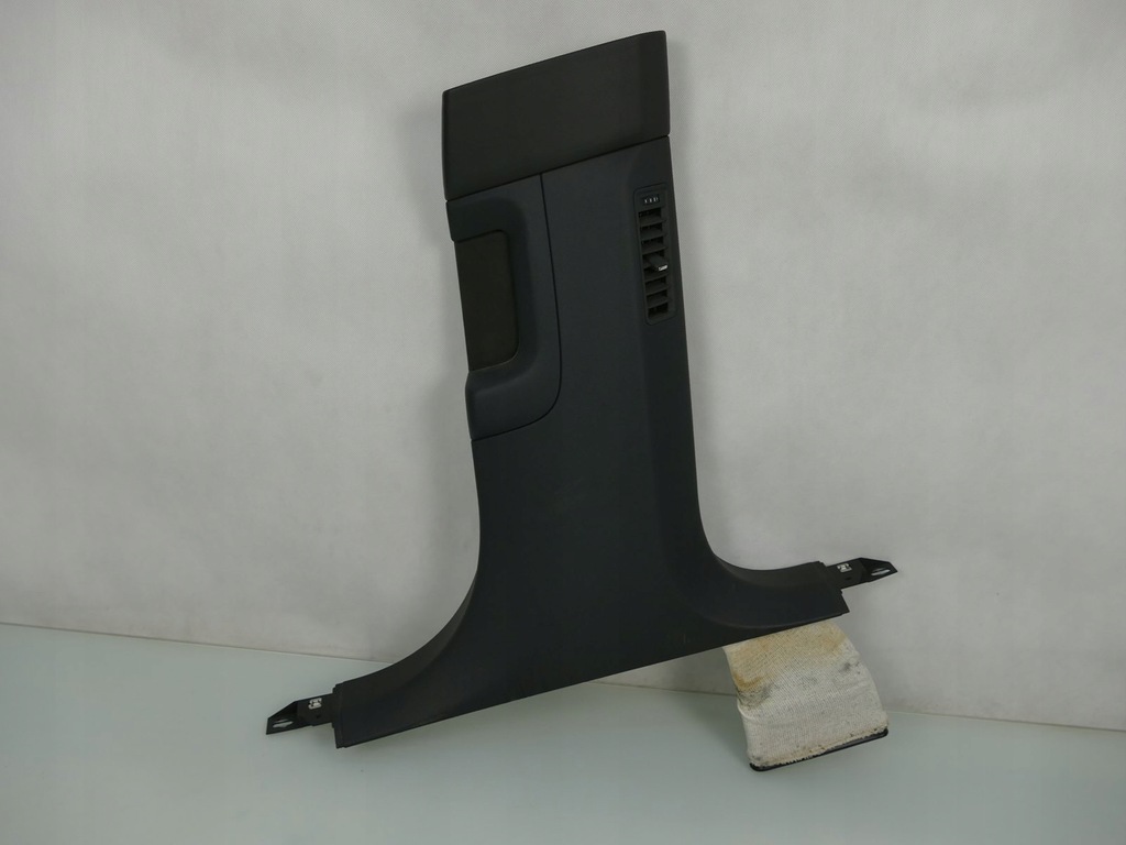 фото №1, Audi a8 d3 lift обшивка стойка b защита правая