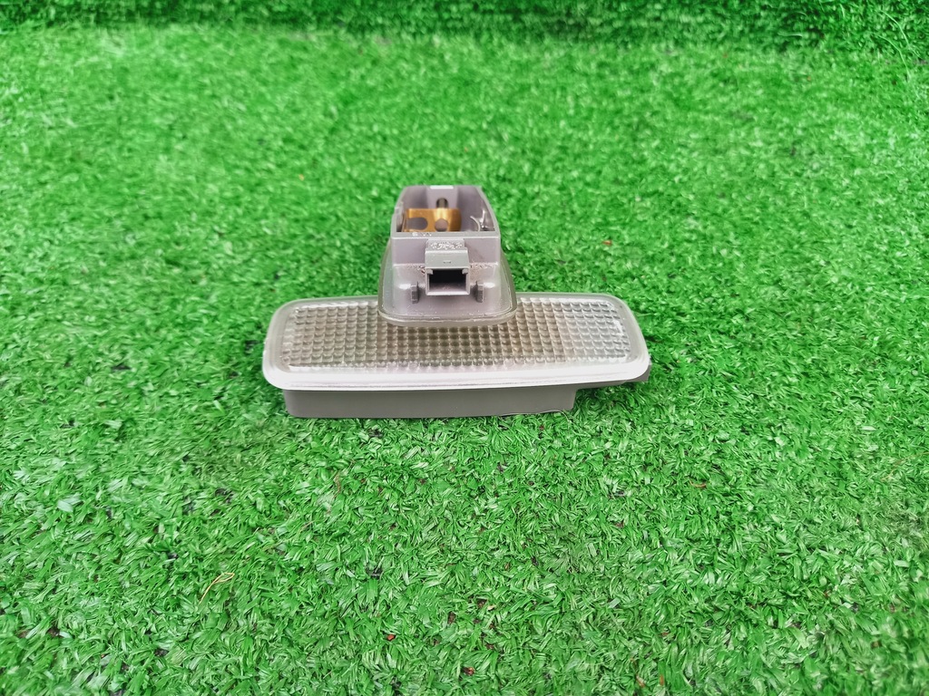 фото №6, Audi a3 8l 96-03 лампа освітлення салону кабіни стельовий 8l0947105a