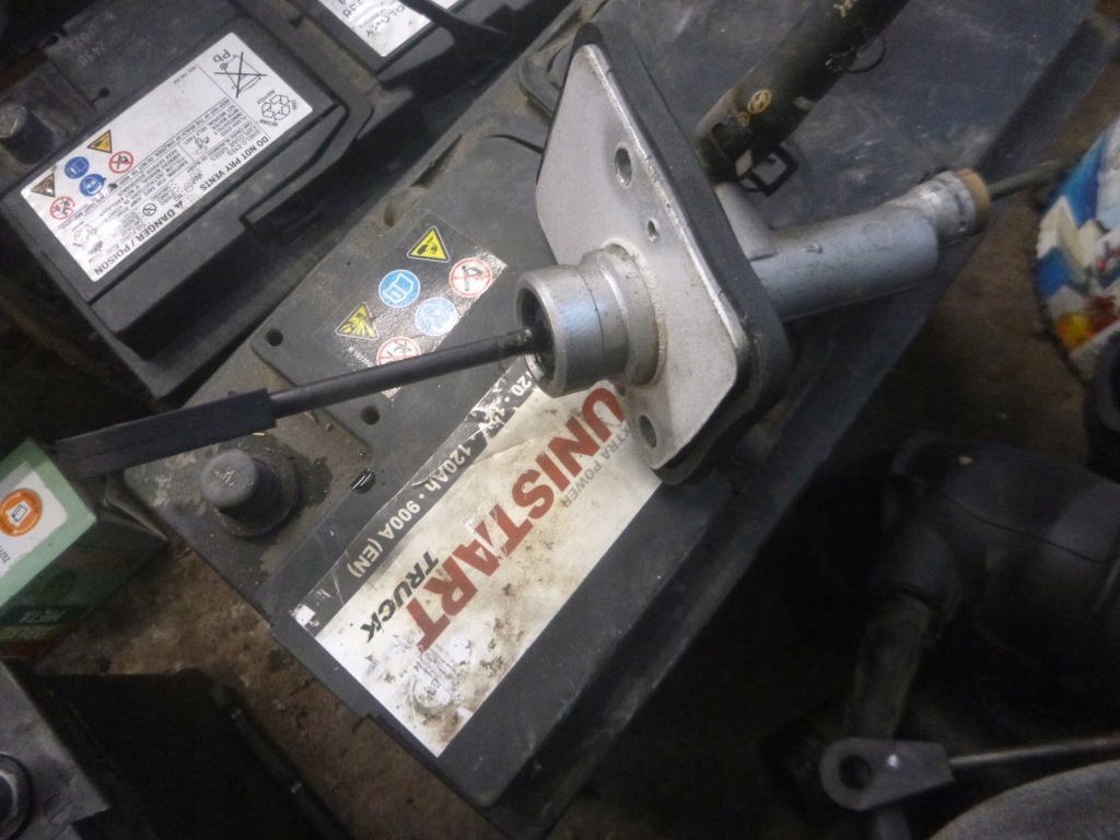 фото №1, Hyundai i30 i цилиндр сцепления насос сцепления