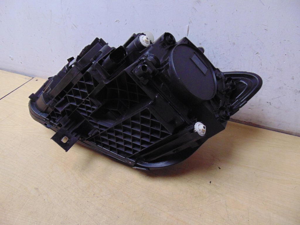 фото №14, Лампа правая перед mercedes w247 full led europa