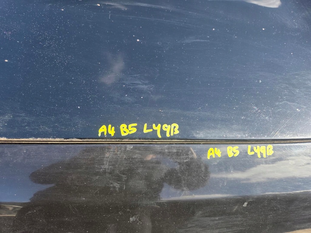 Audi a4 b5 96- капот крышка двигателя с решётка код лакокрасочного покрытия ly9b Оригинал