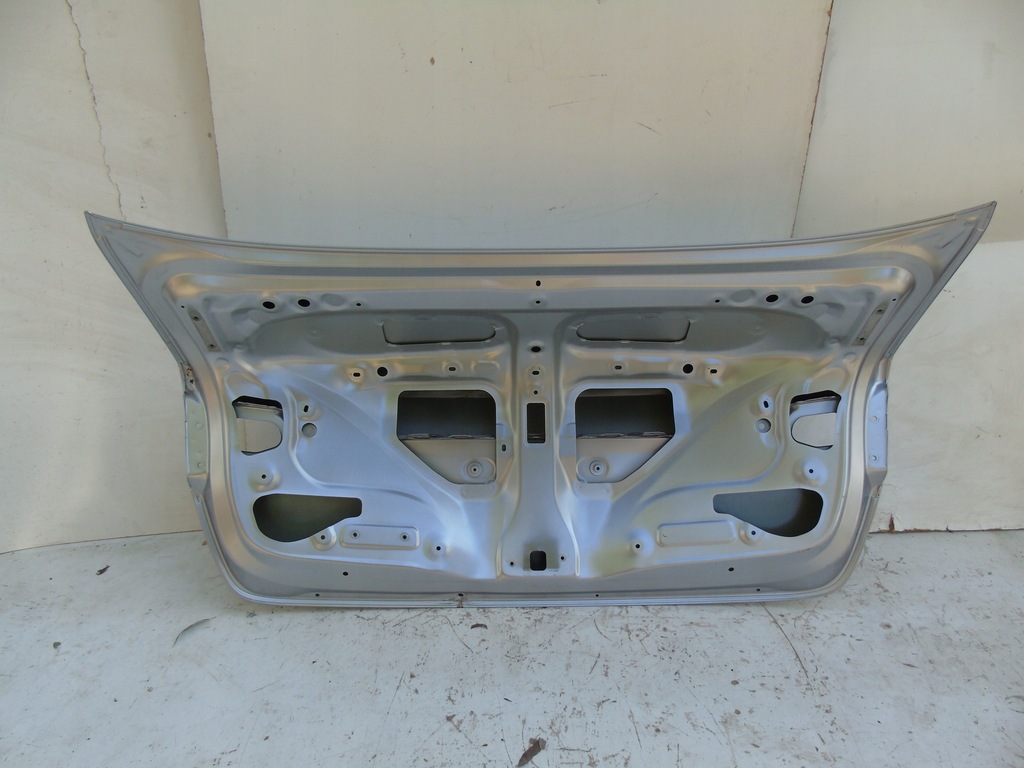 фото №9, Toyota corolla e21 sedan кришка багажника багажника