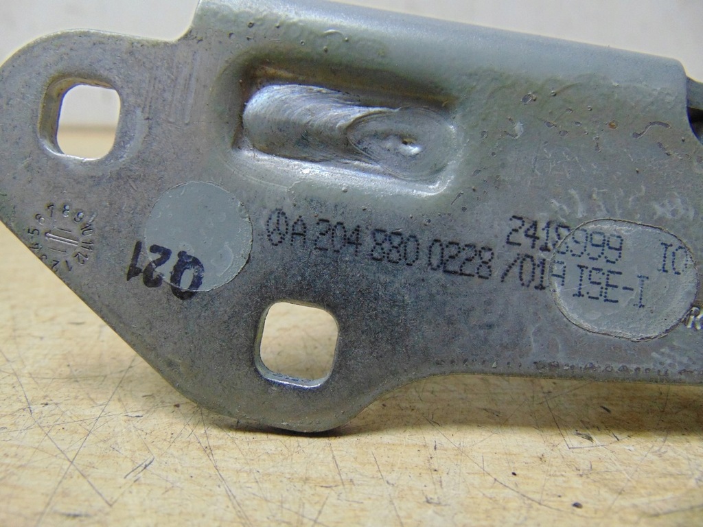 фото №8, Петля капот правий mercedes w204 a2048800228