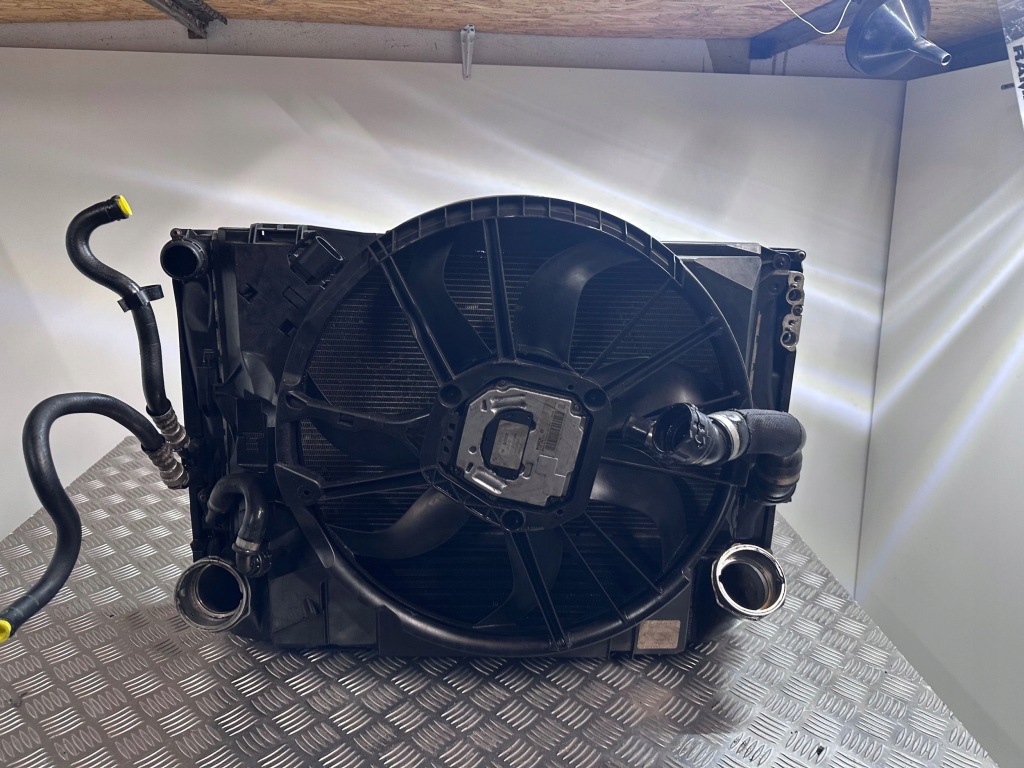 Комплект радіатор вентилятор m57 335d bmw e90 e91 e92 e93 Київ