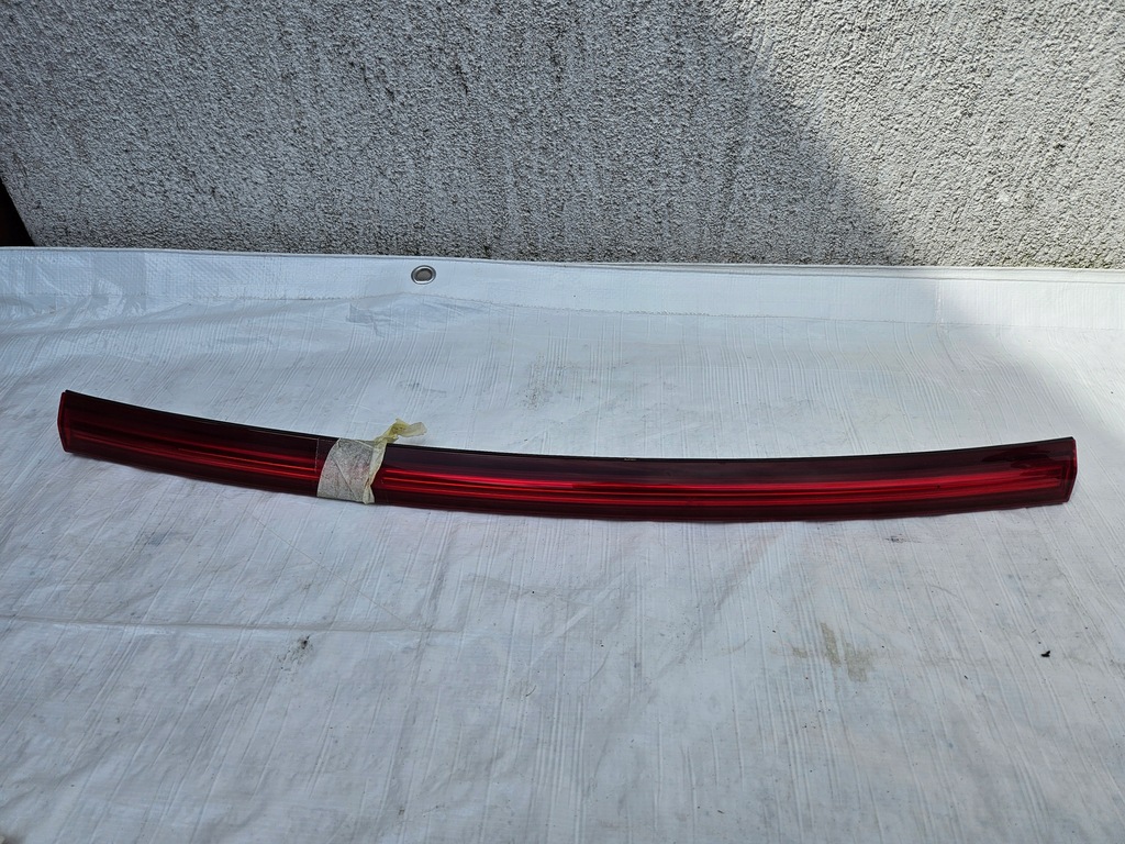 фото №1, Kia sportage iv 15 - отражатель крышки задняя лампа крышки