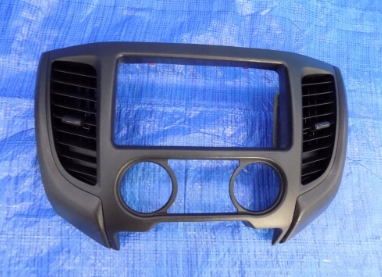 фото №1, Рамка панель консолі ґрати обдув mitsubishi l200 ii 16-19r