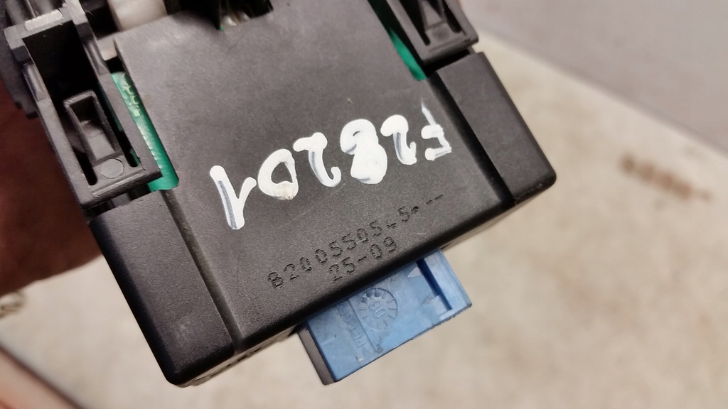 фото №3, Кнопка тормоза ручного renault espace iv 4