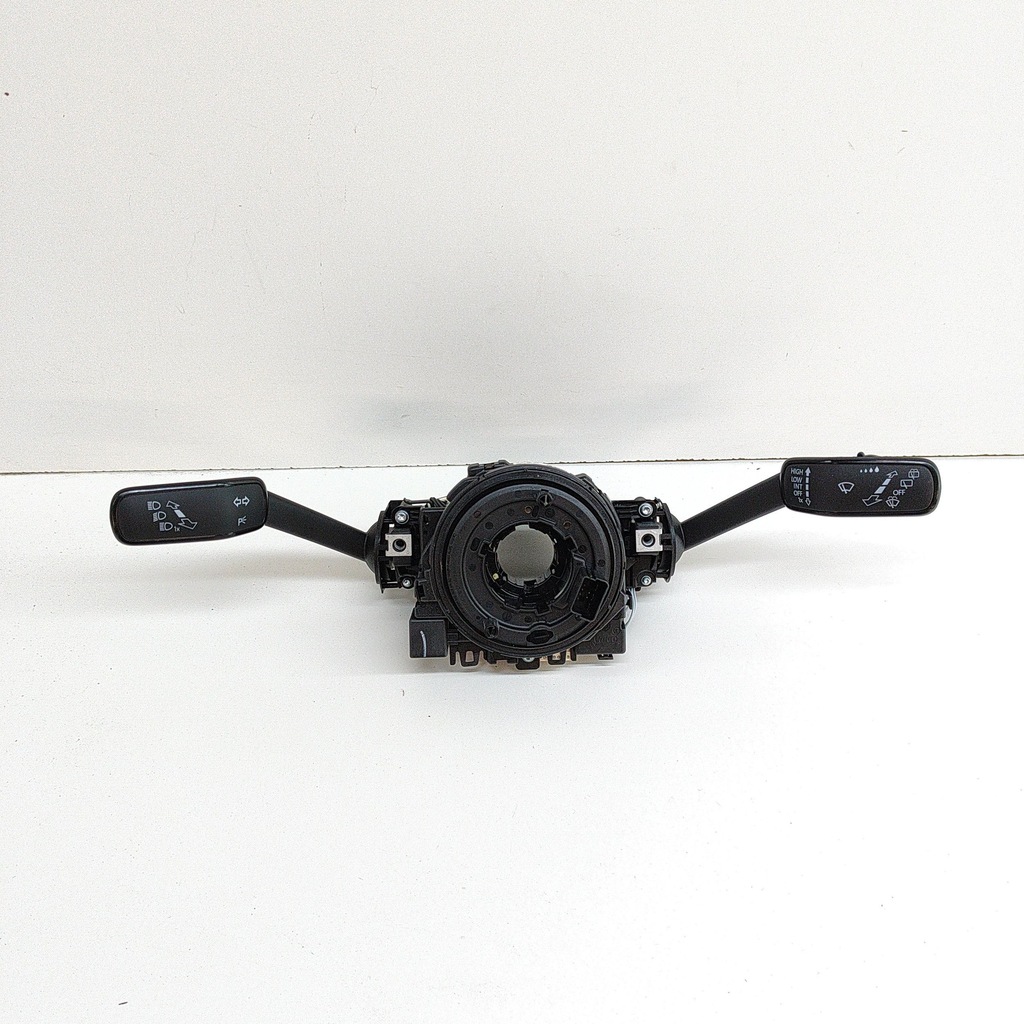 фото №1, Volkswagen t-roc 2023 рычаг / переключатель поворотники