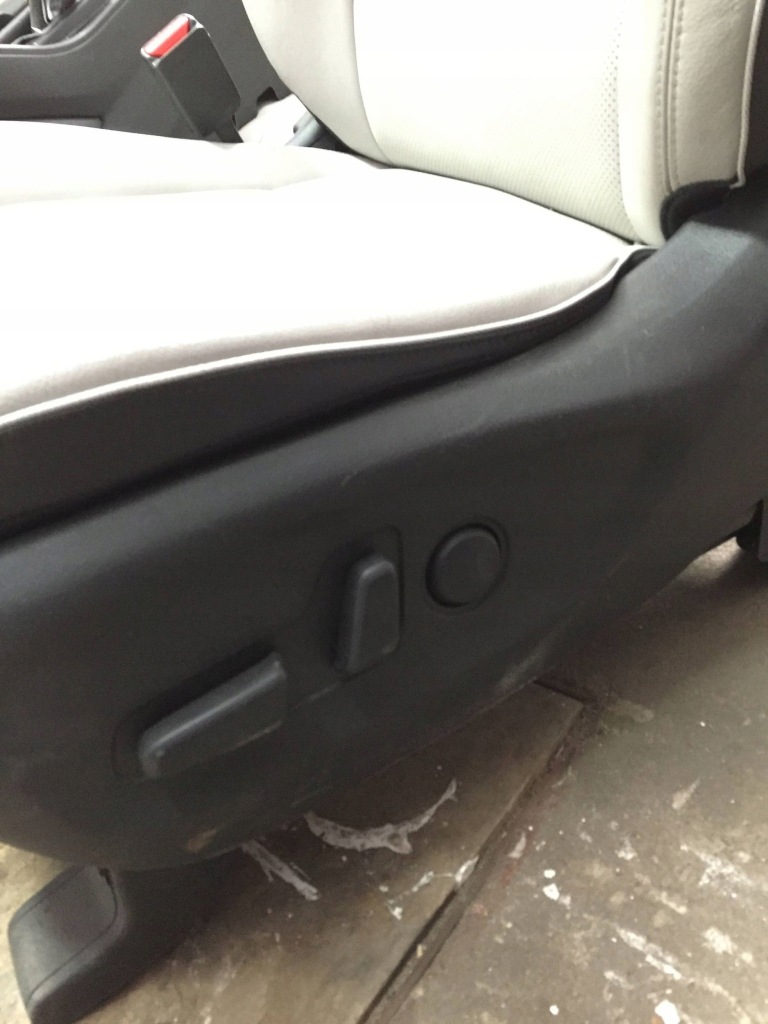 фото №6, Hyundai tucson iii сиденья светлая кожа комплект середина