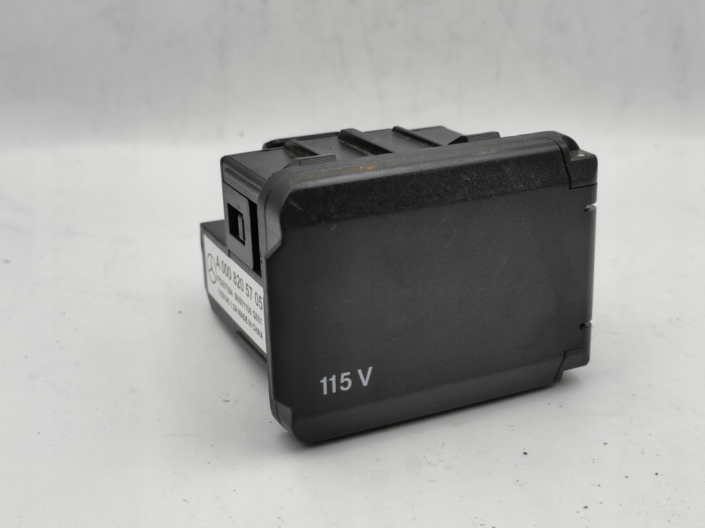 фото №1, Роз'єм штекерне 115v mercedes a0008205705