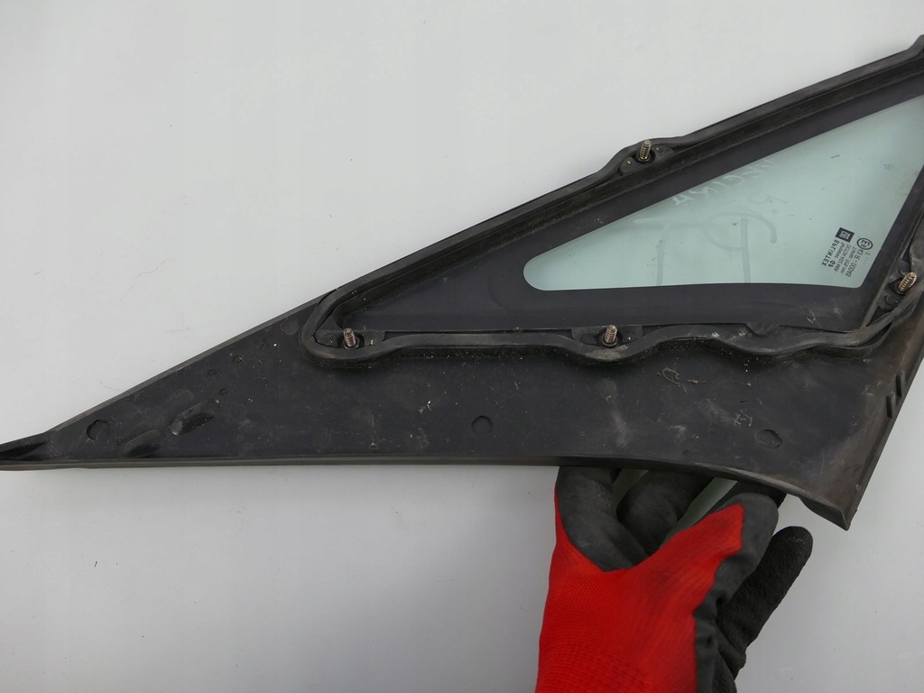 фото №8, Opel vectra c sedan скло кузовна правий задня