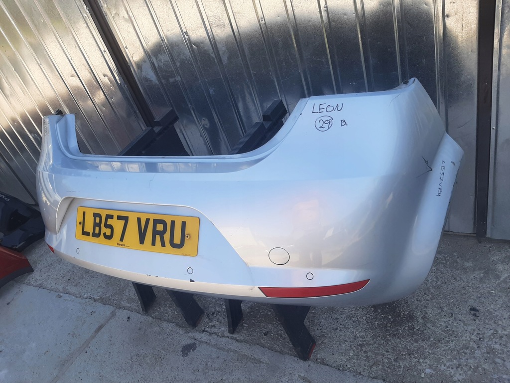 фото №9, Бампер задня задній pod датчики pdc seat leon ii 2005-2008 колір ls7y