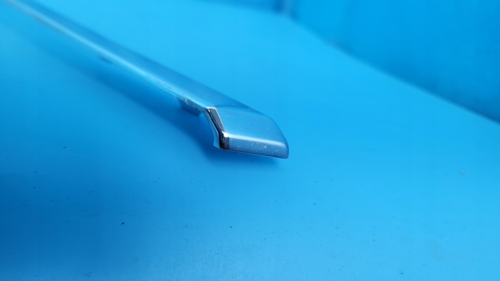 фото №12, Bmw 5' g31 518d touring 18r молдинг скло бічний правий задня хром 7337010