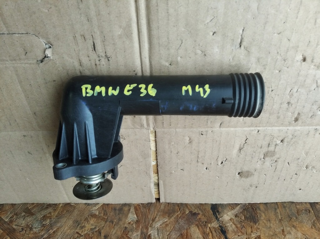 фото №1, Корпус термостата bmw e34 m43