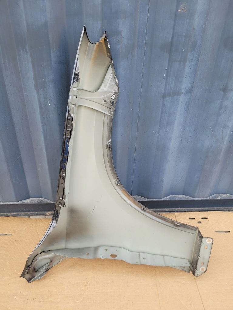 Крыло левый перед передний левый mercedes glc w254 a2548810100 в Украине