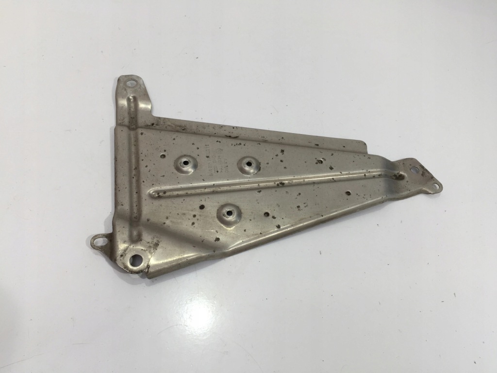 фото №1, Audi s5 a5 8w 2019 лист защита кронштейн