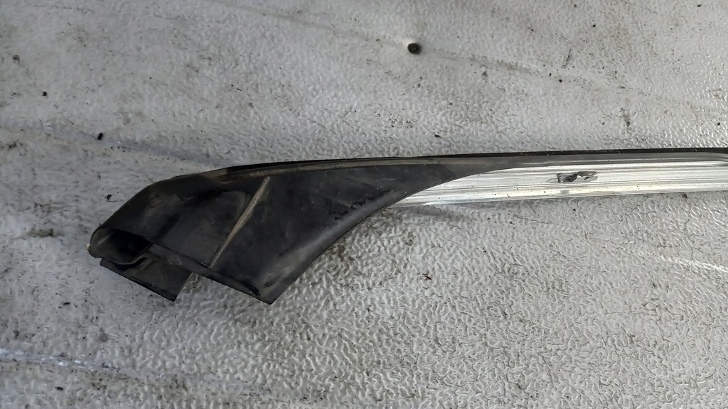 фото №5, Молдинг декоративная правый перед volvo s80 v70 30784291