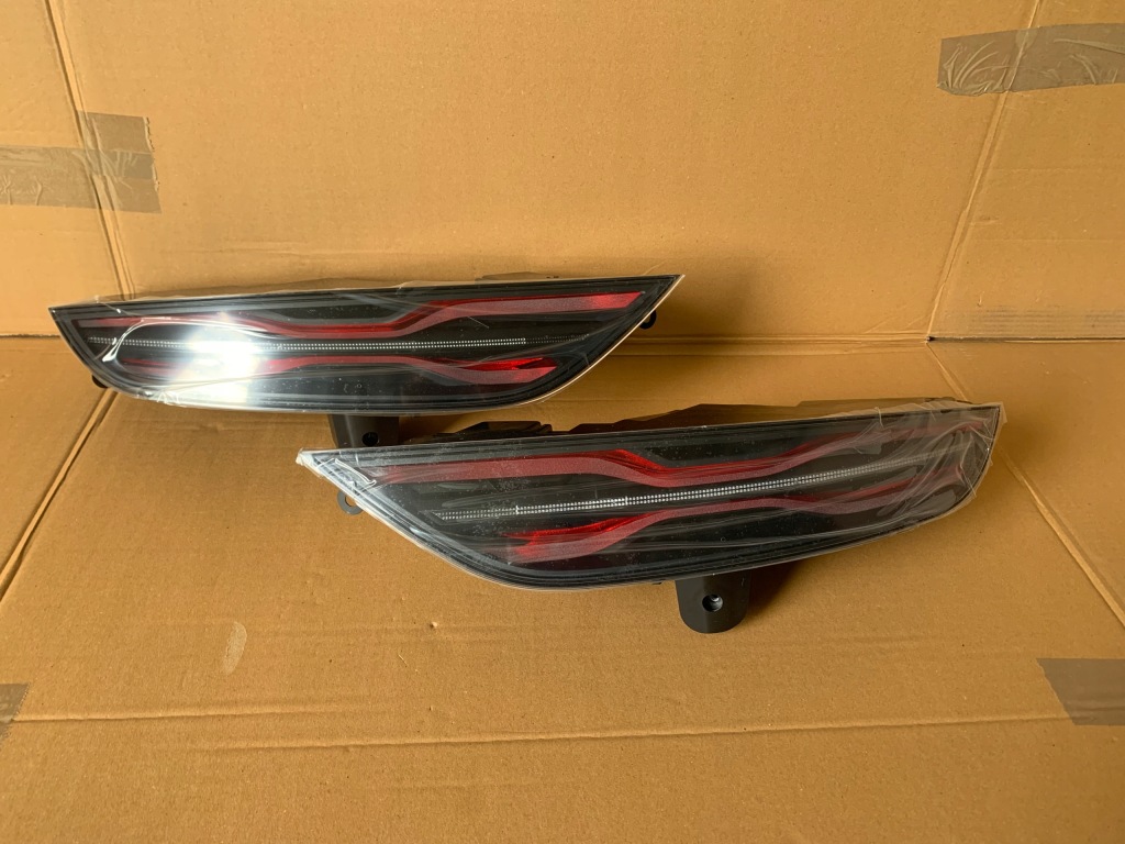 Купити Нове оригінал  лампи задній задні renault alpine 6020015052 6020015053