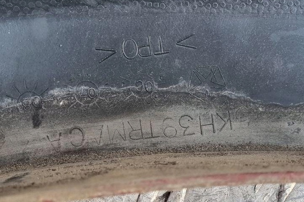 фото №7, Накладка заднего крыла dodge nitro 5kh39trmaca 2.8l дизель 130kw 2009