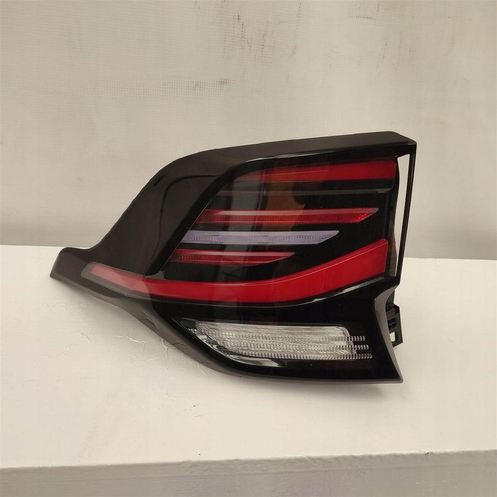 фото №1, Лампа левая задняя kia sportage 5 v po 2021 92401-r2100