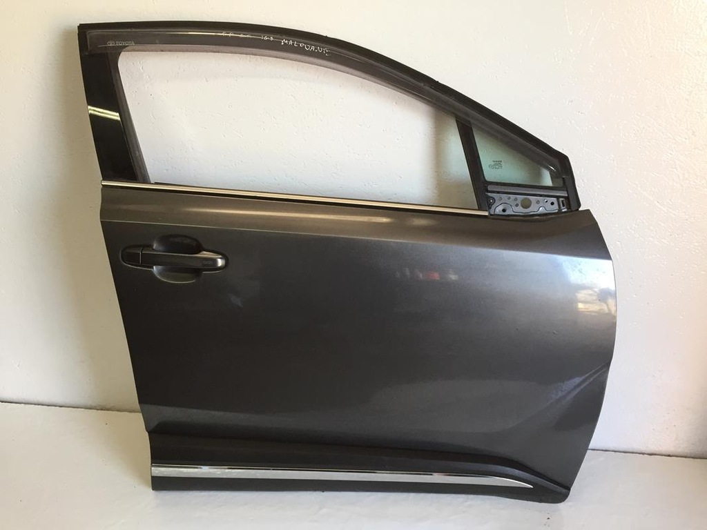 фото №1, Дверь перед правый toyota chr c-hr 16- цвет 1g3