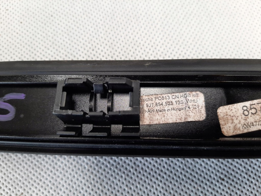 фото №1, Porsche taycan молдинг дахова czarna ліва 9j1854525 13s