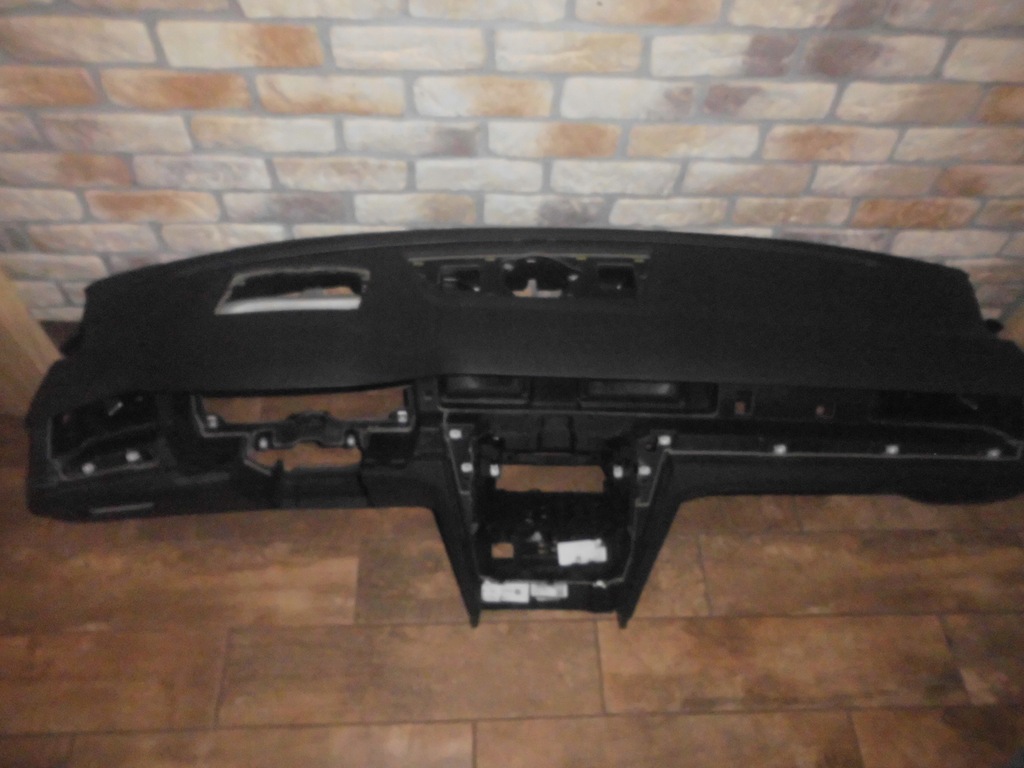 фото №1, Vw passat 3g консоль