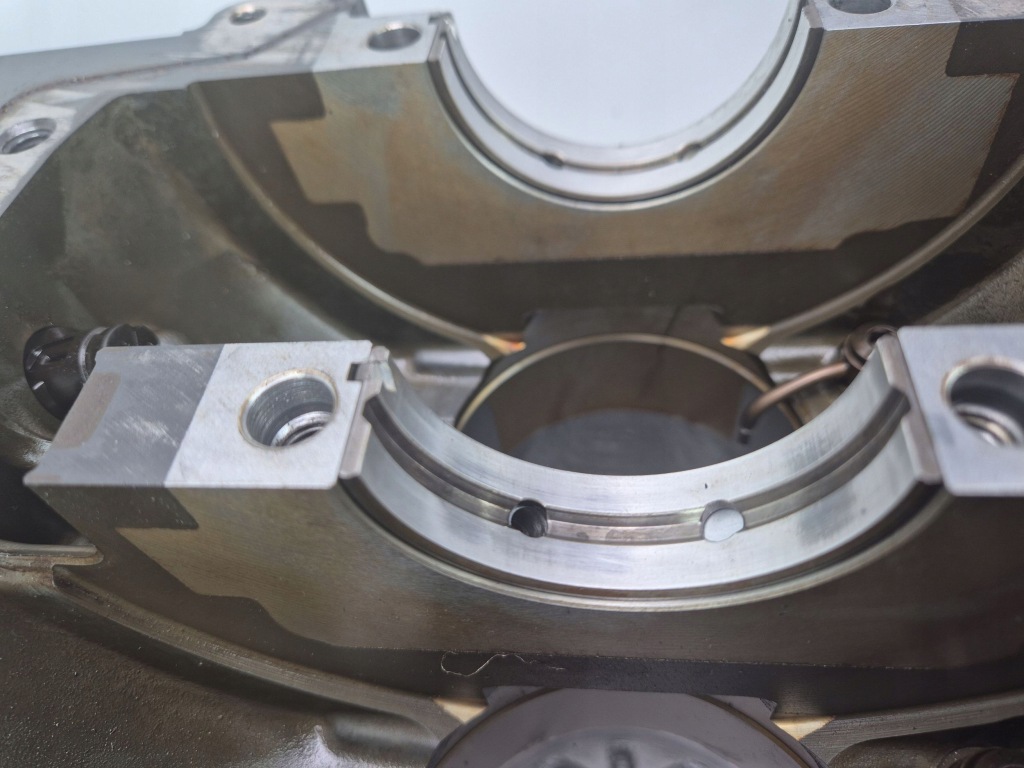 Блок двигателя bmw 5 f10 f11 530i 7558321 n52b30 в Украине