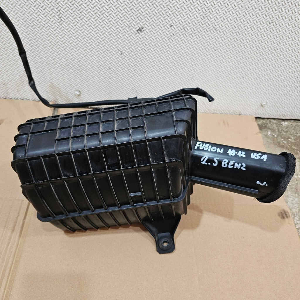 фото №1, Ford fusion lift usa 2.5 10-12 резонатор воздуха корпус