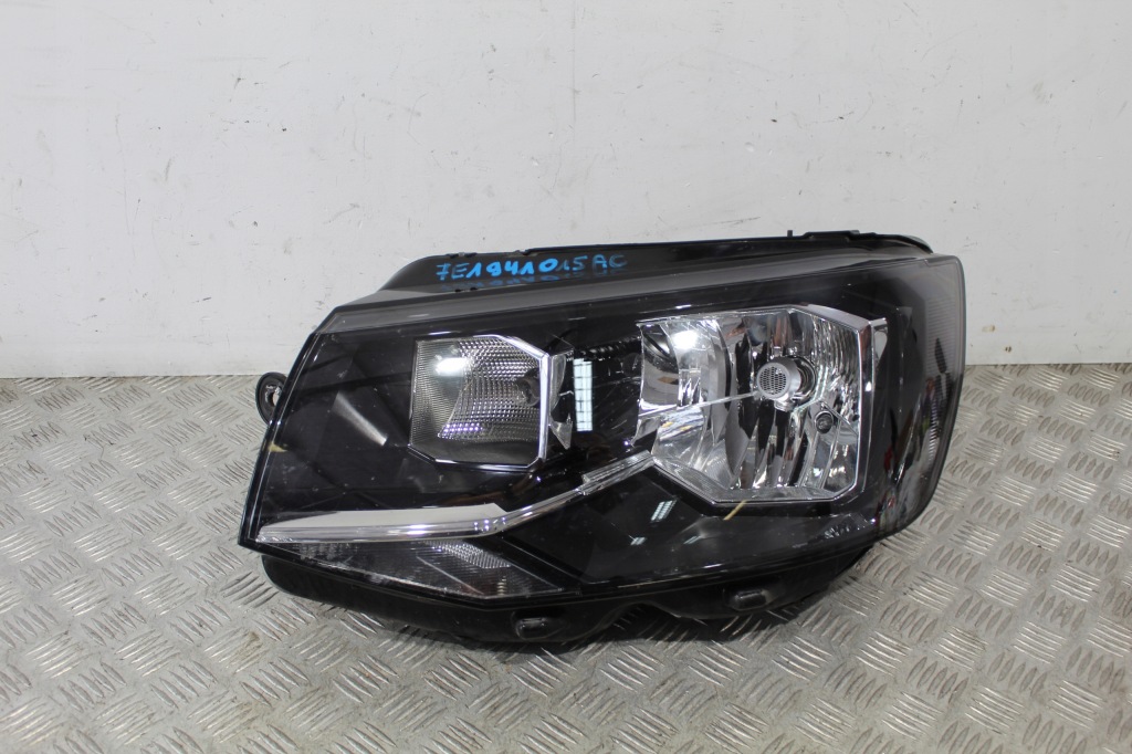 фото №1, Лампа лівий перед multivan caravelle t6 7e5 7e