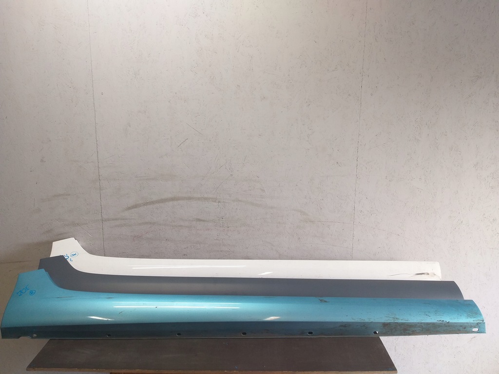 фото №1, Поріг молдинг поріг права renault zoe