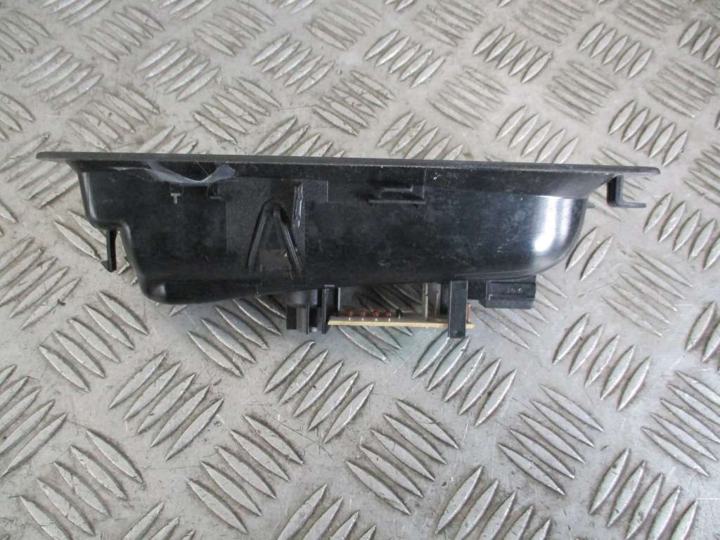 фото №6, Зарядний пристрій ліхтарики 9685614080 peugeot 5008 i 1.6 vti 09-13 r.